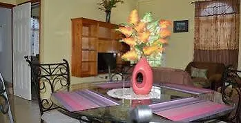 Hotel Belize Tropical Dream 2*